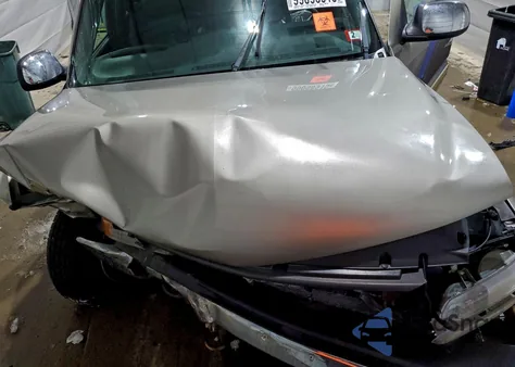 2002 Chevrolet Silverado C1500 z USA, uszkodzony, nr VIN 1GCEC19T02Z102879